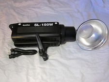 GODOX SL-150W LED VIDEO LIGHT
