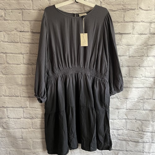 NEW WITH TAGS UNIVERSAL THREAD OMBRE 