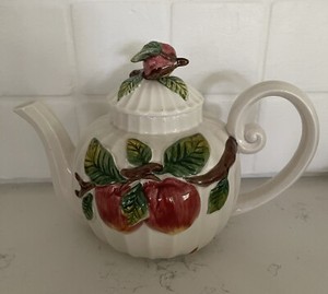 Vintage Japan Omnibus Apple Tree Branch Lidded Teapot Porcelain Cream Off White