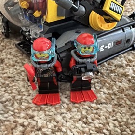 LEGO Deep Sea Submarine 60092 City Complete Set 274 Pieces Minifigures