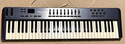 M-Audio Oxygen 61 Keyboard MIDI Controller,  Great Working  & Cosmetic Condition