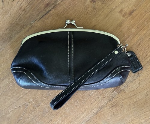 Y2K Coach SOHO Curved Black Leather Framed KISS LOCK Small Purse Clutch RARE
