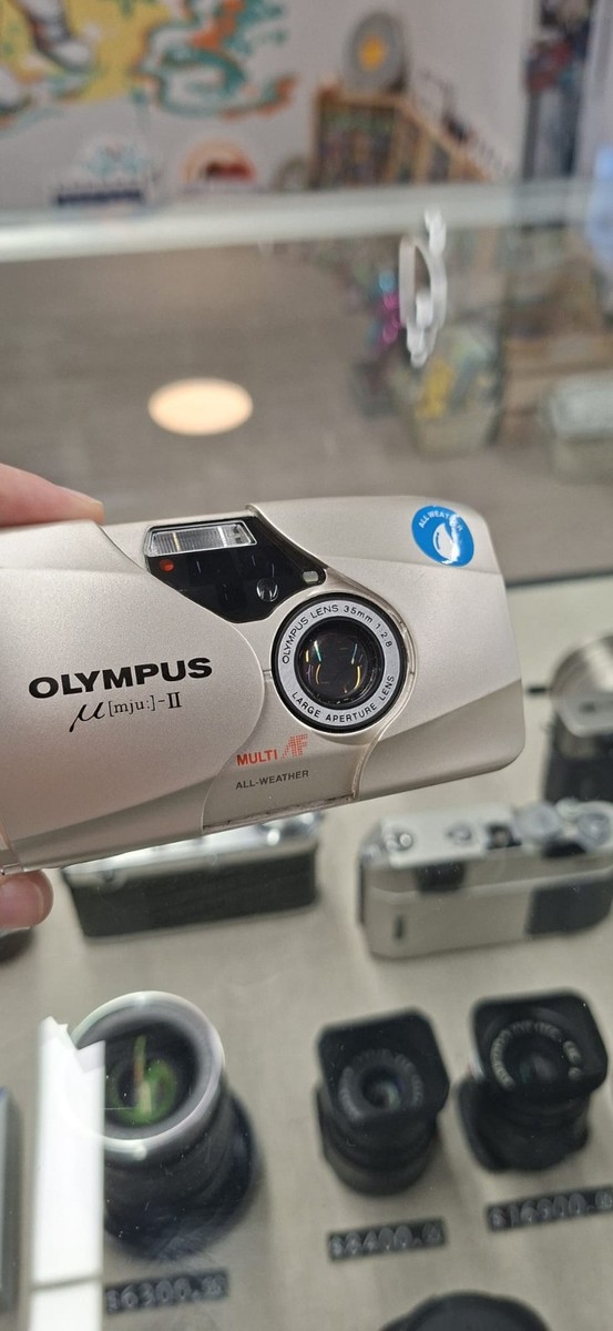Near Mint Olympus mju II Ultra Compact Point & Shoot 35mm F2.8