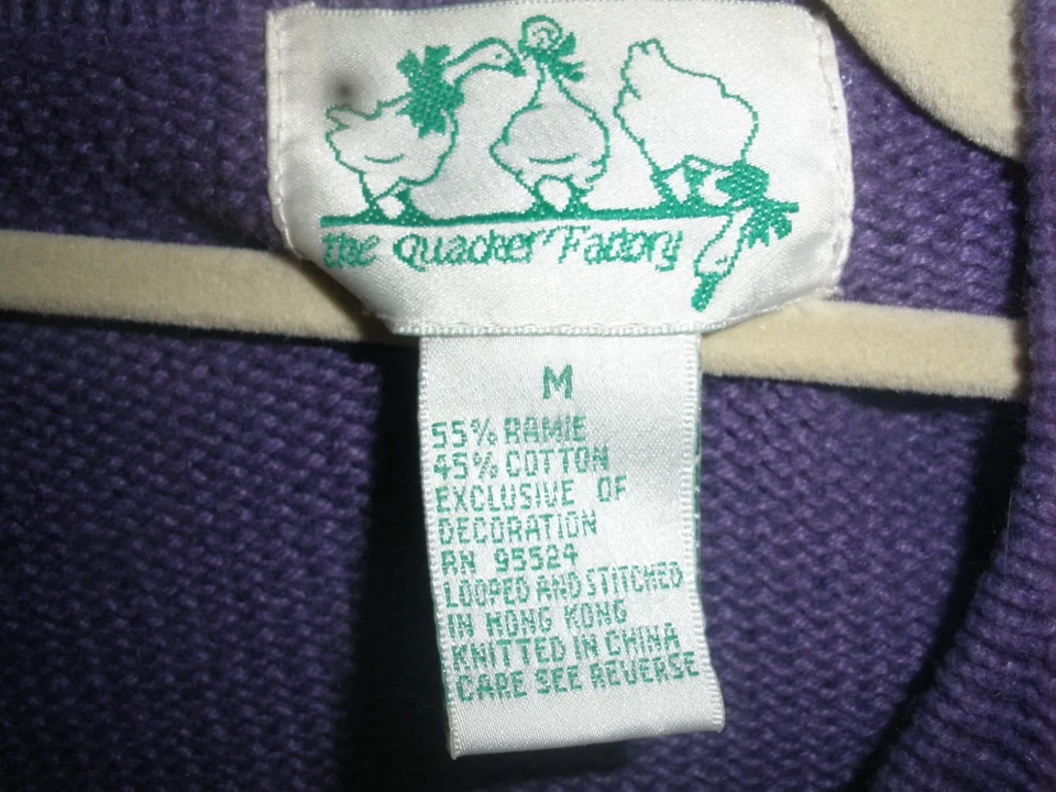 Vintage Women's Purple Sweater w/butterflies the Quacker Factory M 55%ramie(T103 - Image 3 of 3