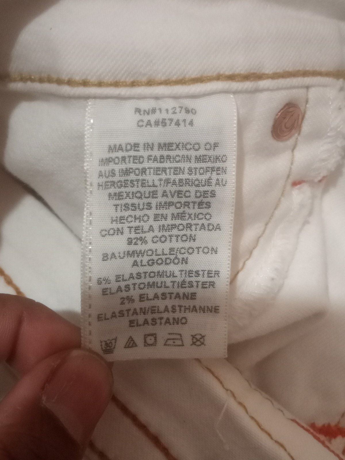 True Religion Women's White Skinny Cut-Off Low Rise Denim Jean Shorts Sz 27 thumbnail 11