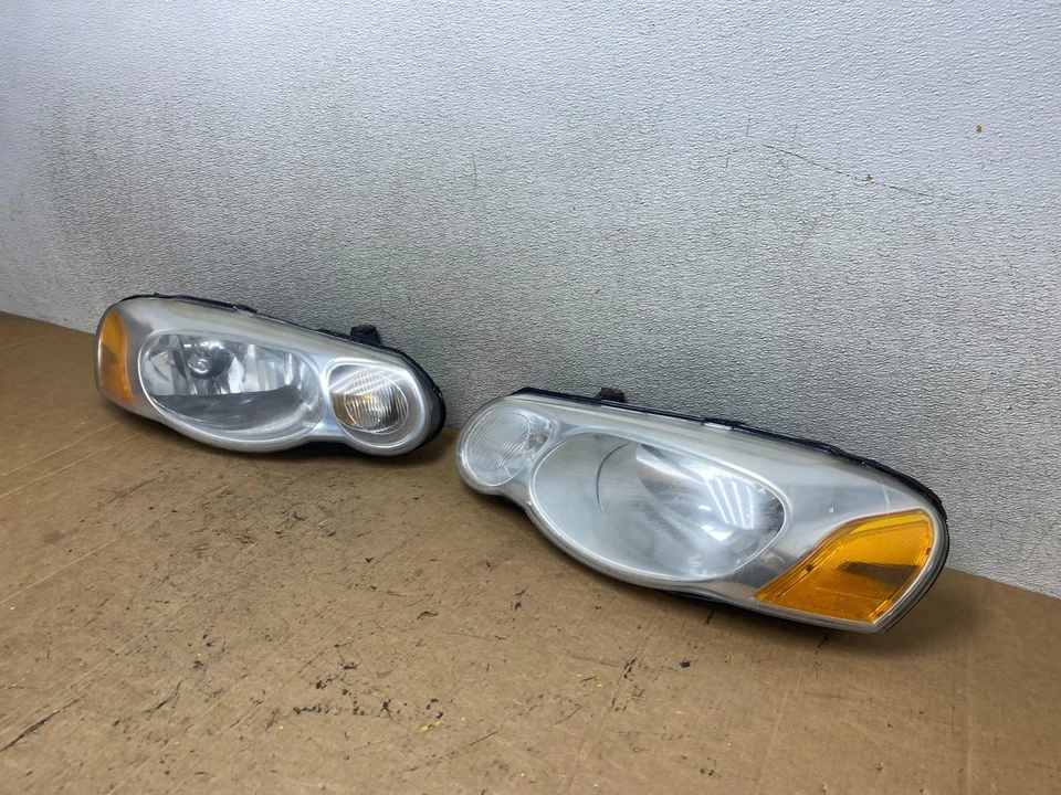 Faros laterales izquierdo+derecho Chrysler Sebring 2004 2005 2006 T5299 DW Foto 2 de 4