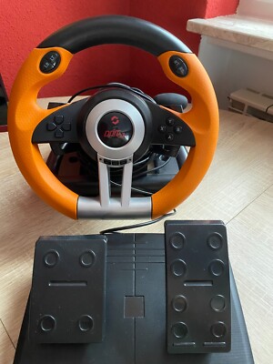 Lenkrad mit Brems- und Gaspedal für PC