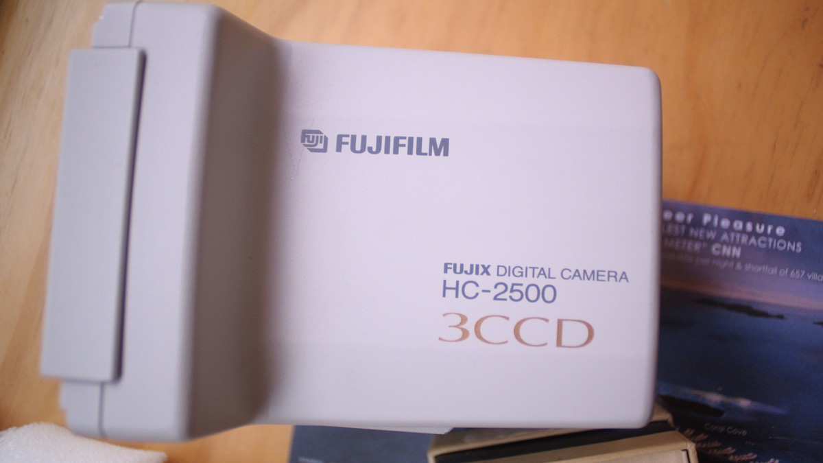 DW□FUJIFILM/HC-2500 3CCD FUJIX DIGITAL CAMERA□MAF20B□NFD6