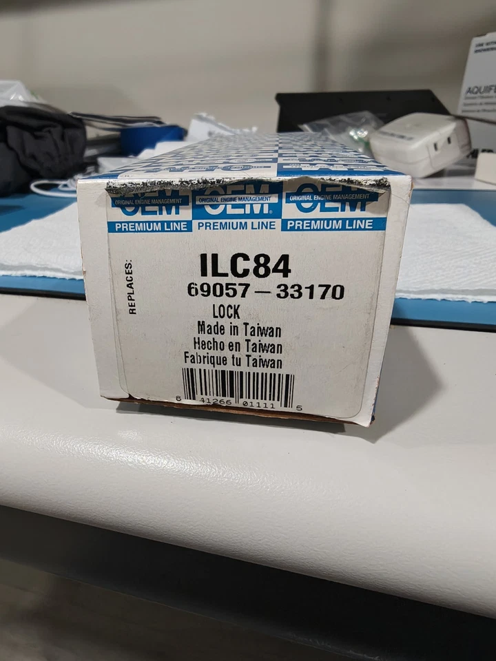 Cilindro de bloqueo de encendido para Toyota Camry 1997-2002 ILC84 69057-33170 2000 1999 2001 Foto 3 de 3