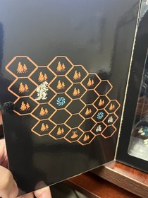 NECA Godzilla Videojuego NES 8 Bit Figura 12 Cabeza a Cola NUEVO RARO SIN USAR, EN CAJA NUEVO