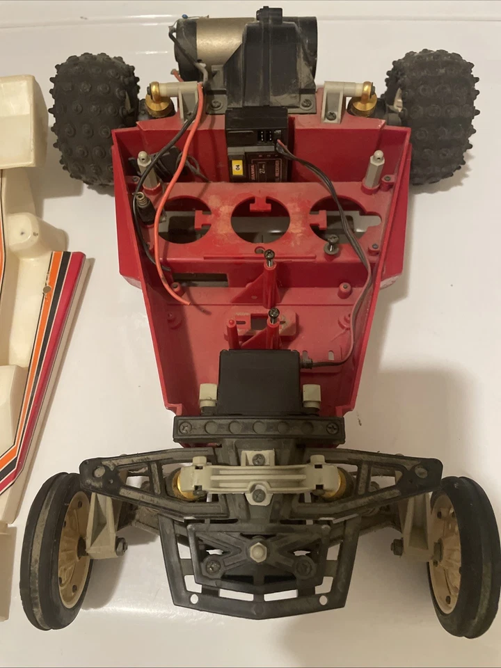 Coche de colección Cox Bandido Kyosho Pegasus RC Dune Buggy - sin probar como está años 80 raro - Imagen 3 de 4