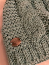 Obermeyer Women s Cable Knit Beanie Hat Laguna Cay One Size Fleece Lined Winter