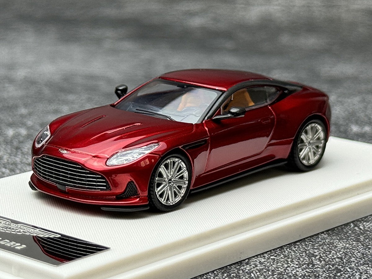 【激レア】Aston Martin DB12 1/64オフィシャルミニカー s-l400.jpg