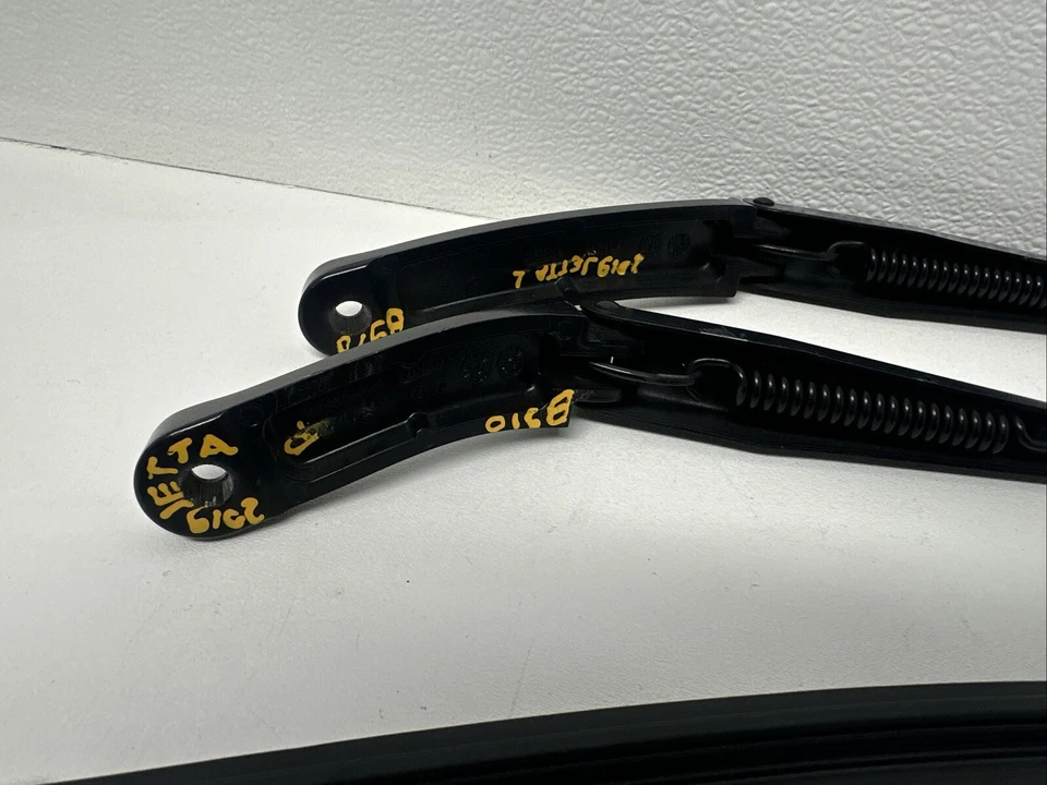 2019-2021 VOLKSWAGEN JETTA ПЕРЕДНИЙ ЛЕВЫЙ И ПРАВЫЙ РЫЧАГ СТЕКЛООЧИСТИТЕЛЯ С КОМПЛЕКТОМ ЛЕЗВИЙ OEM - Изображение 4 из 4