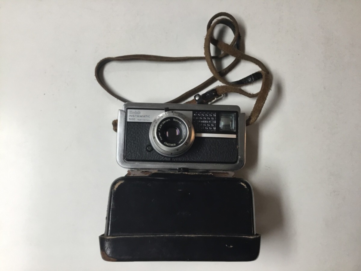Vintage Kodak Instamatic 500 126 Film Camera 38mm Made in Germany  w/Case