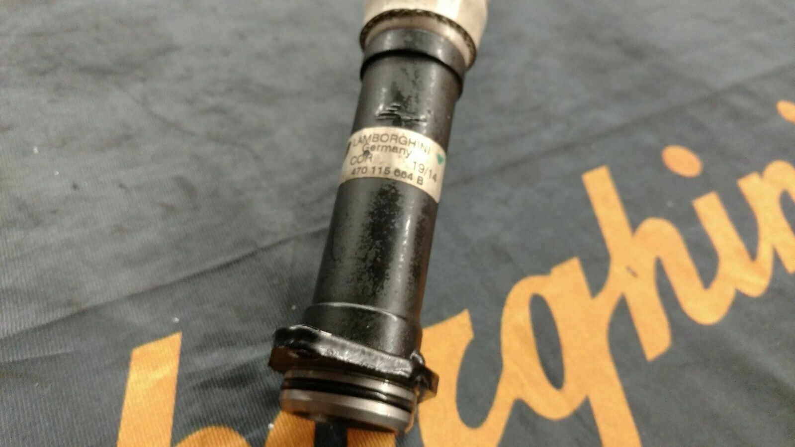 LAMBORGHINI AVENTADOR OIL PIPE LINE OEM 470115664B