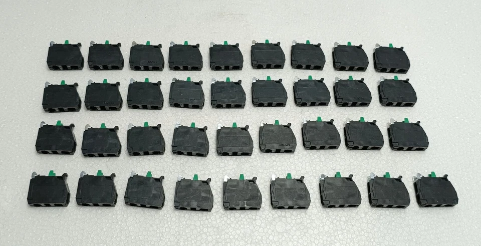 Schneider Electric ZBE-101N Single Contact Block - Lot Of 36pcs - Image 2 of 4