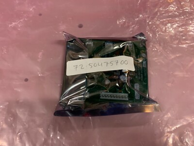 MGE UPS Systems 72-504757-00    62-504757-00  Power Distribution Board