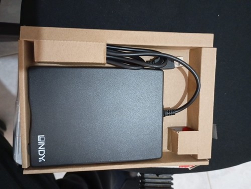 USB 2.0. FLOPPY DISK DRIVE - Foto 2 di 2