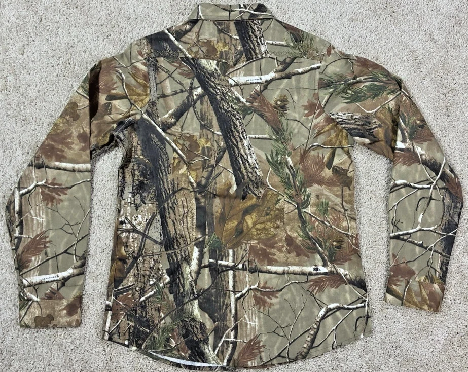NEW NWT Cabela's REALTREE Women's Camo Silent Weave Button Hunting Shirt Size M - Image 3 of 3
