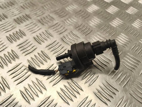Vacuum valve