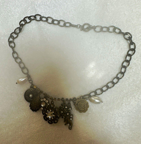 Silver Tone Oval Link Chain Charm Necklace w Flower Charms Lobster Adjustable
