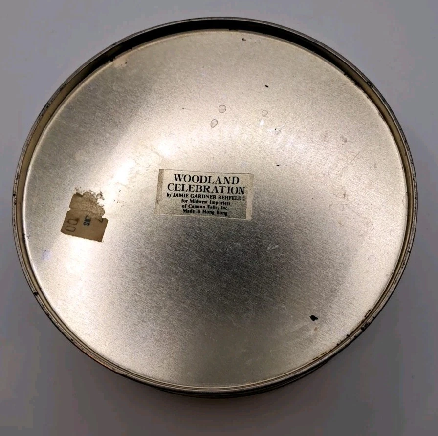 De colección Woodland Celebration Por Jamie Gardner Rehfeld Pastel de Navidad Lata Búho de Nieve Foto 4 de 4