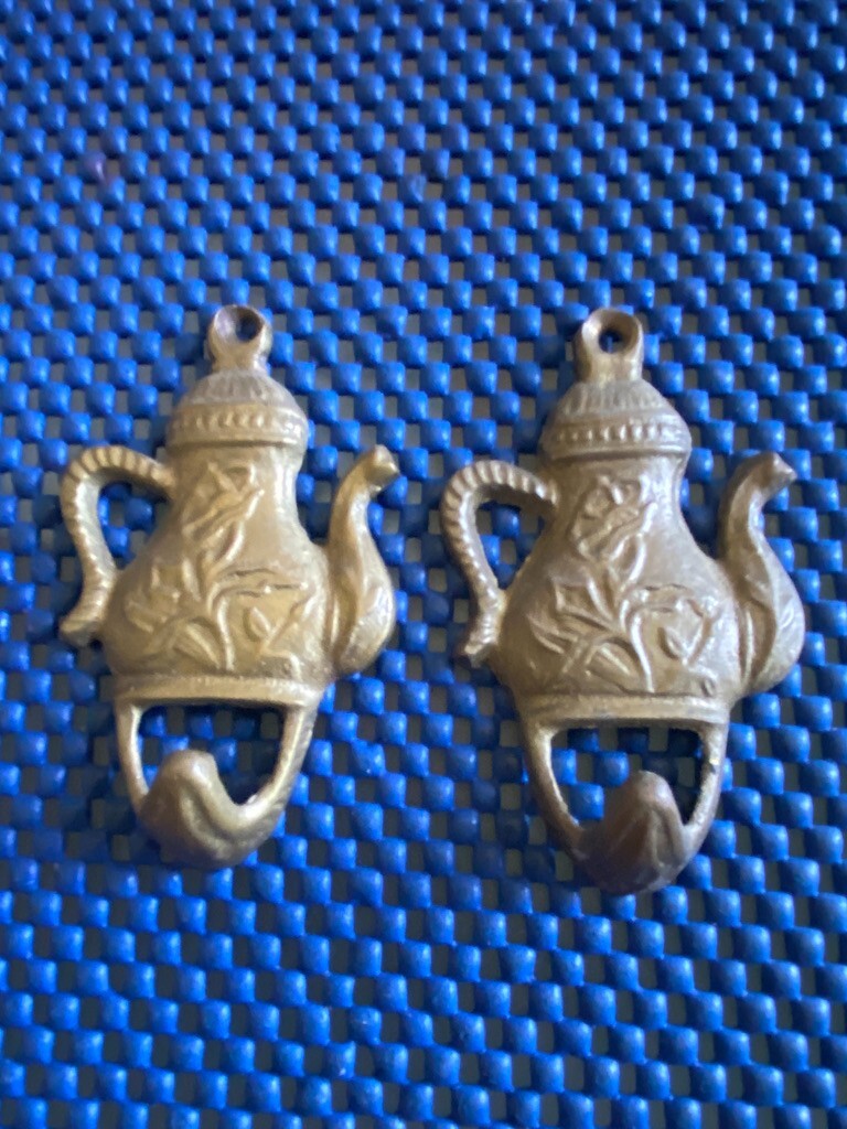 Picture 1 of 4