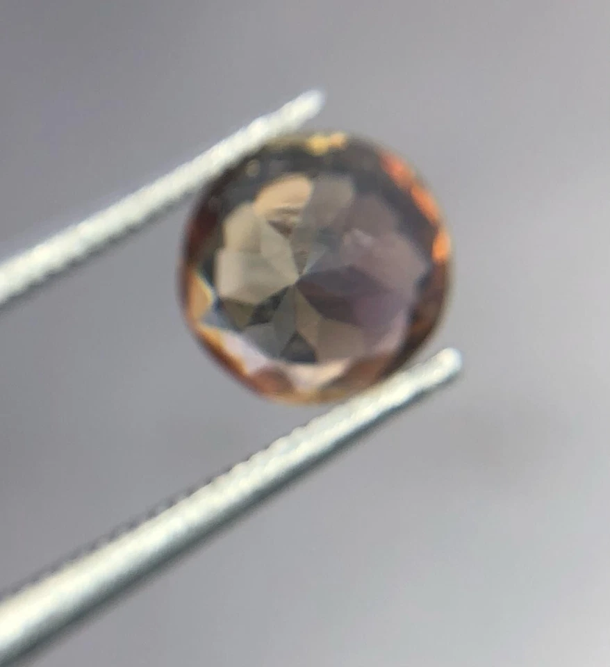 Rare Axinite Multi color cut stones from Pakistan 0.85 cart - Image 4 of 4