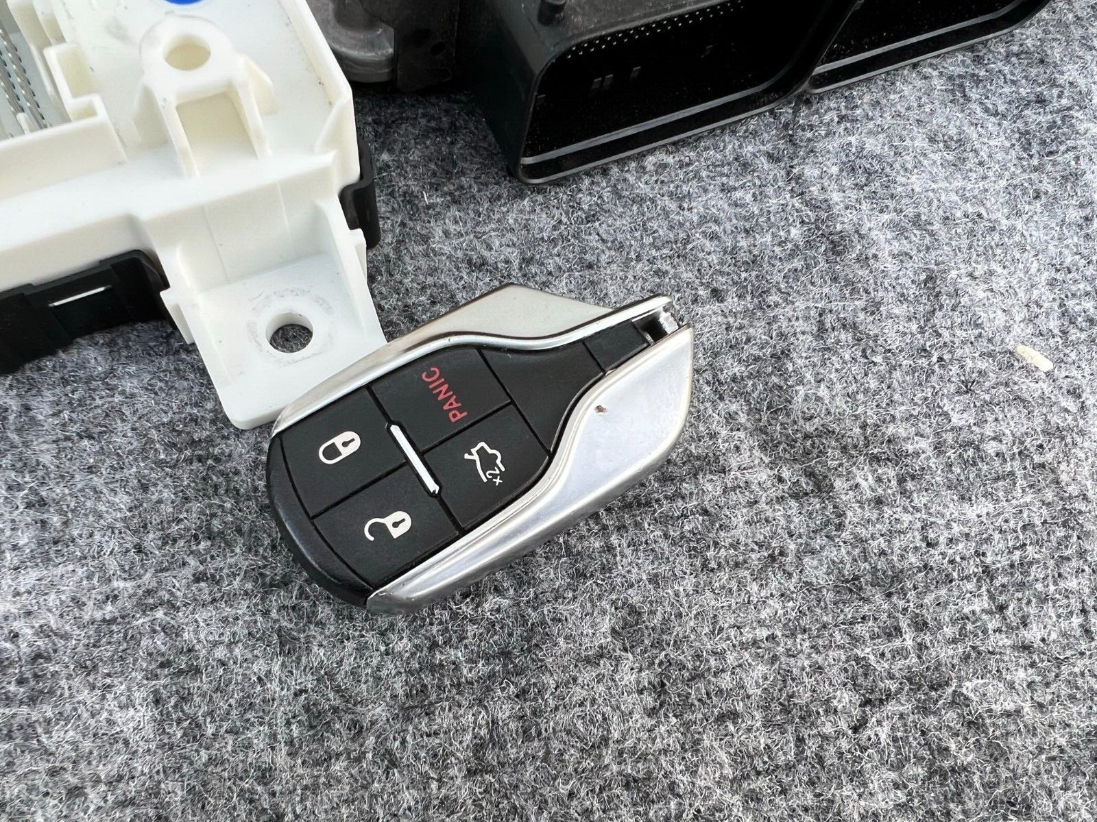 ENGINE COMPUTER ECU KEY IGNITION SET ASSEMBLY OEM 44K 14-20 MASERATI GHIBLI Q4