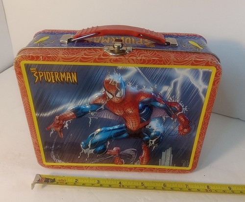 2000 Spiderman 3D Lunch Box Working Clasp by the Tin Box Company - Picture 13 of 14