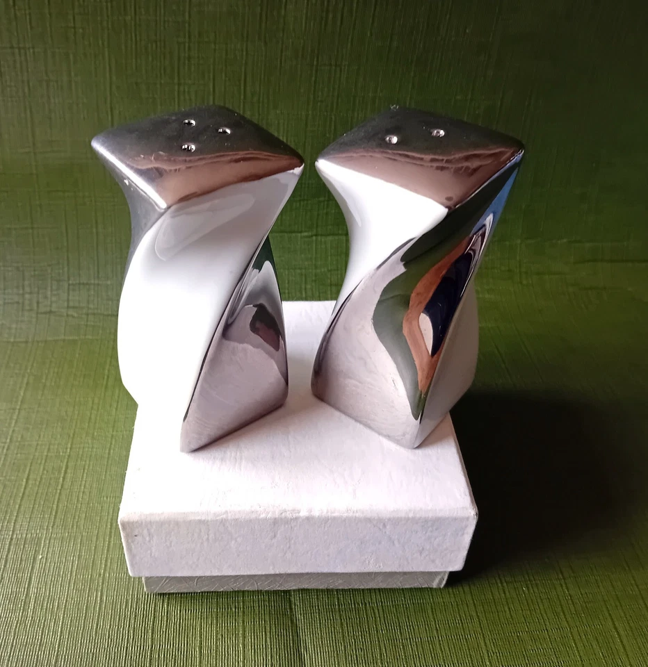 Sale e pepe in ceramica bianco e argento elicoidale spirale - Immagine 3 di 4