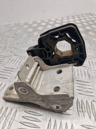 BMW 5 F10 F11 2011 Links Halterung Kühler 7186513 Diesel 135kW 7211161