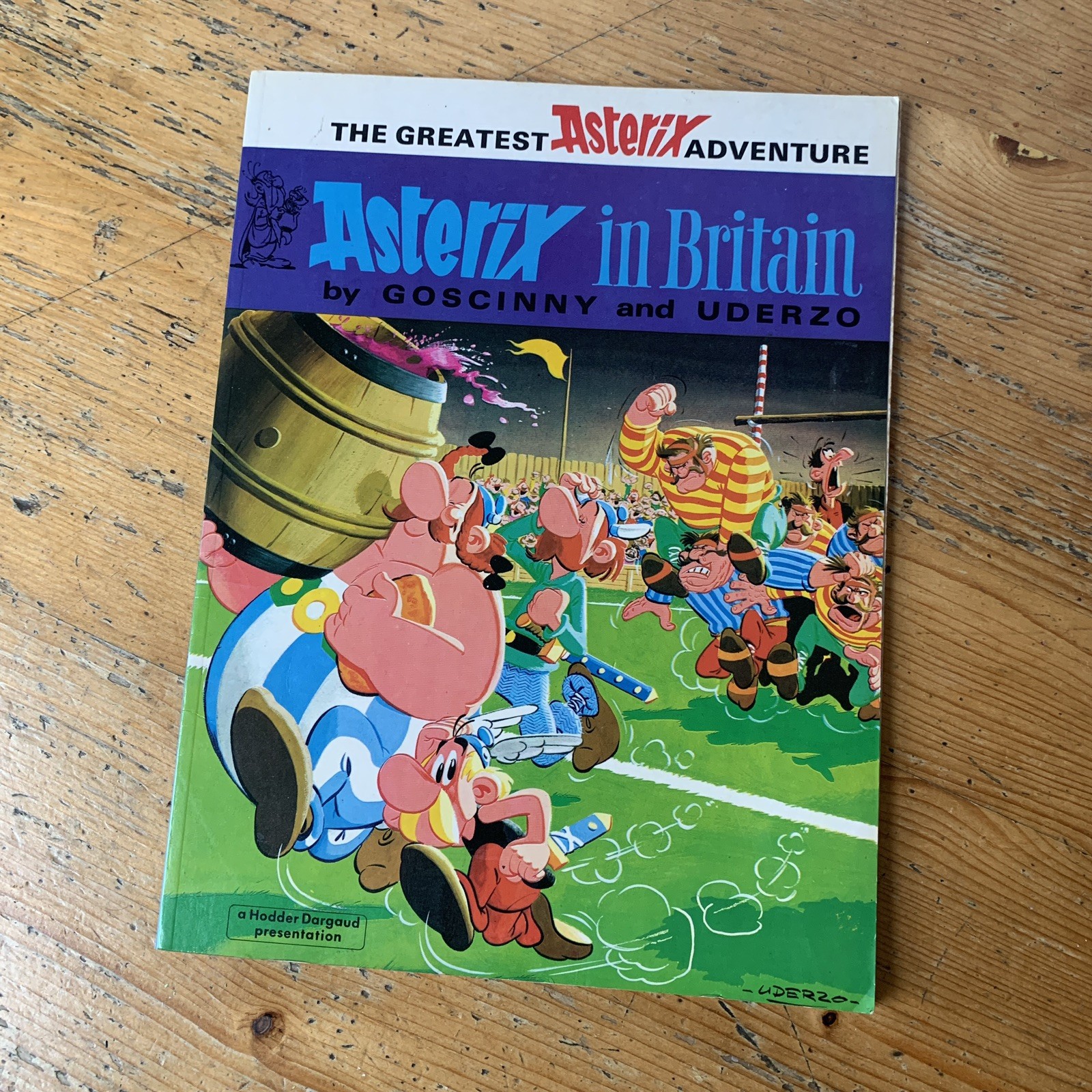 Asterix in Britain by Goscinny & Uderzo - 1979 (8th Impression) Paperback Book