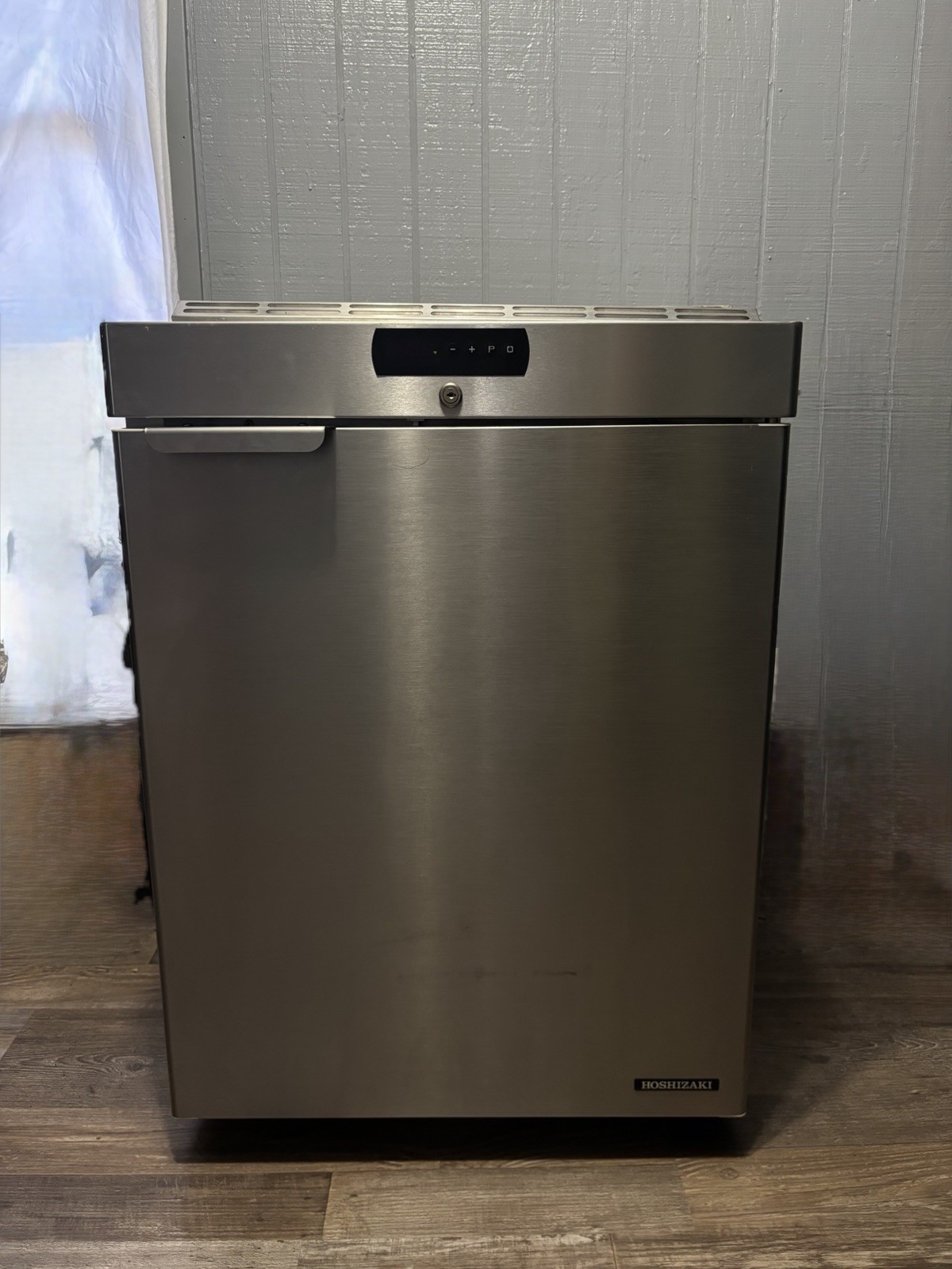 HOSHIZAKI Refrigerator Type HR24A