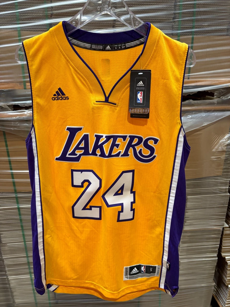 Preços baixos em Adidas Kobe Bryant Los Angeles Lakers Roupas e