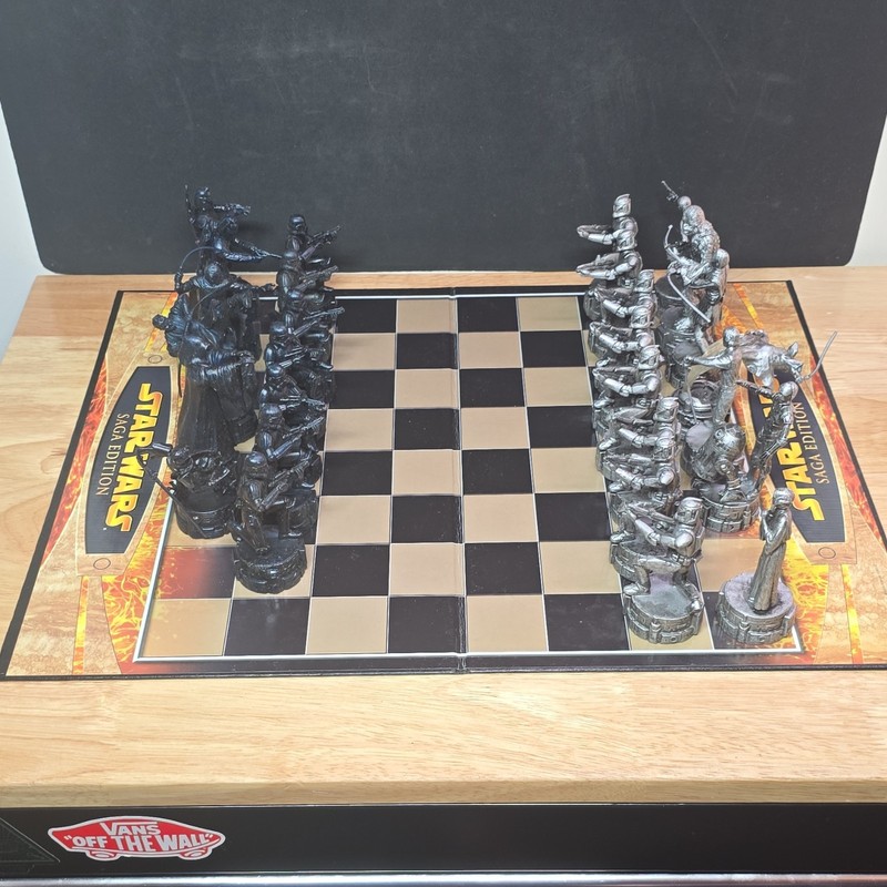 MISSING PIECES Lucasfilm Ltd. Star Wars Saga Edition Chess Set w/ Board 2004