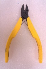 Lindstrom Precision Diagonal Cutters with Oval Head with Rubber Handles 8150 NEW