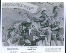 1975 Actor Crazy Mama New World Pictures Audience Championship 8X10 Press Photo
