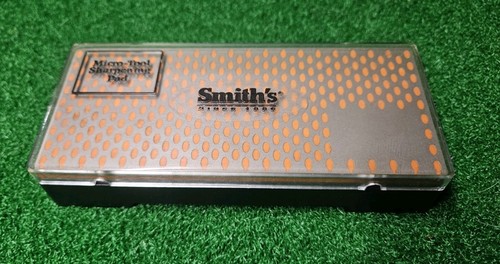 Smith's Micro-Tool Sharpening Pad Knife Sharpener - 750 grit.