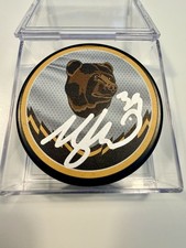 MORGAN GEEKIE AUTOGRAPHED SIGNED BOSTON BRUINS REVERSE RETRO HOCKEY PUCK CASE