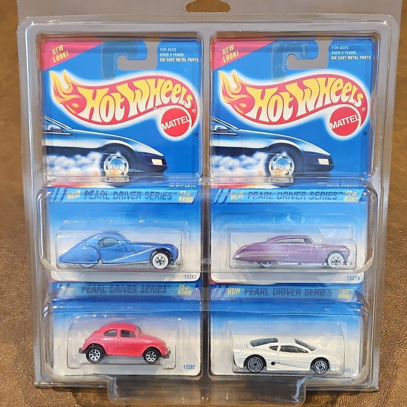 Hot Wheels Pearl Driver Series 4-Car Set -Talbot Lago Pearl Passion VW Bug XJ220