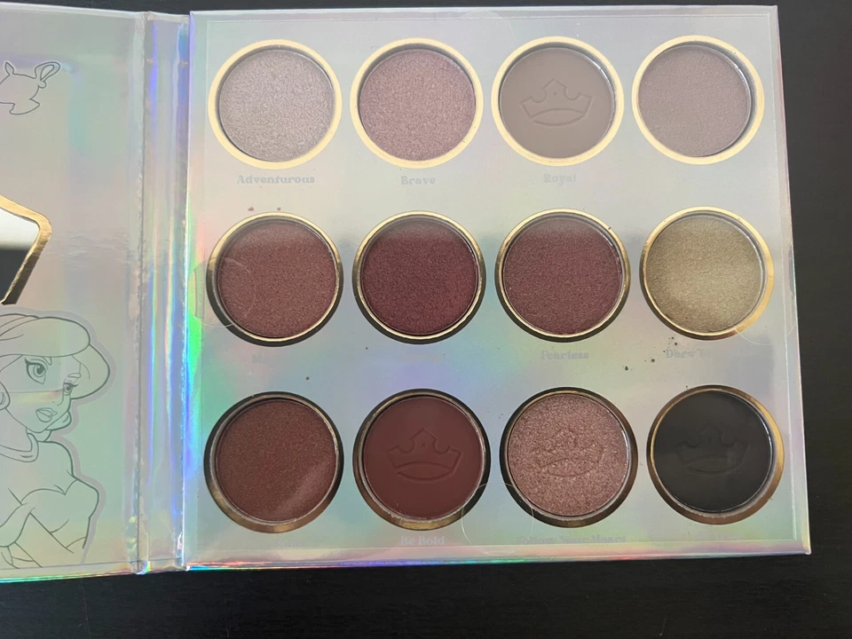 PALETA DE SOMBRAS BRILLANTES DE OJOS PRINCESA Disney + brillo labial Princesa Jazmín NUEVO Foto 4 de 4