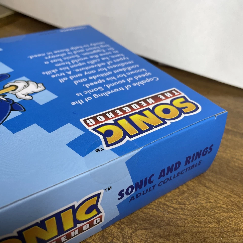Caja de botín Sonic The Hedgehog Sonic and Rings coleccionable para adultos 2018 exclusiva Foto 4 de 4