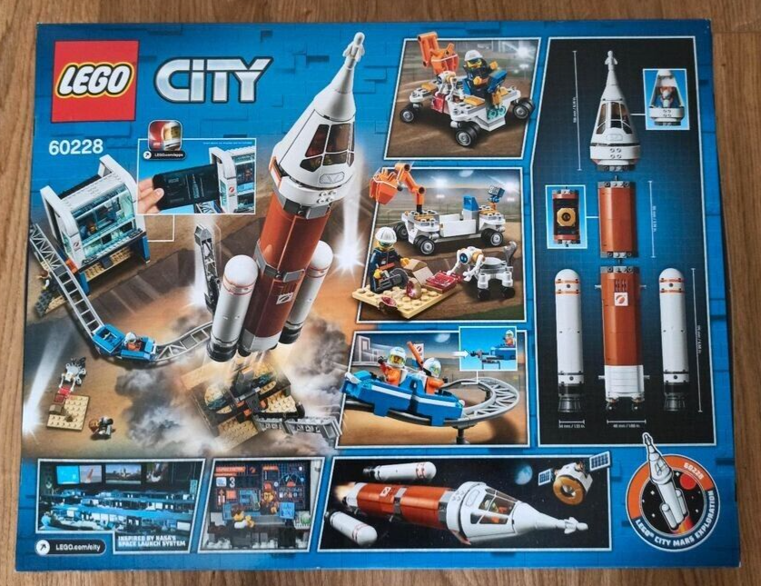 LEGO CITY Deep Space Rocket and Launch Control 60228 Retired Set