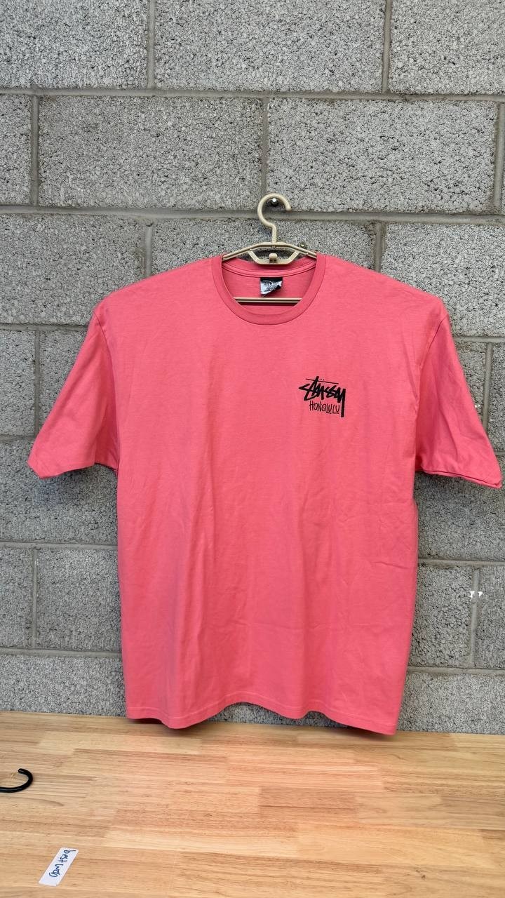 🔥 2020s Stussy Honolulu Pink Logo Graphic T-Shirt Cut Tag Mens XXL Streetwear