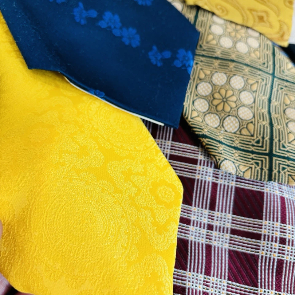 Lote de 22 Corbatas de Cuello Vintage Años 60 70 80 Seda Poliéster Fuertes Patrones Coloridos Foto 3 de 4