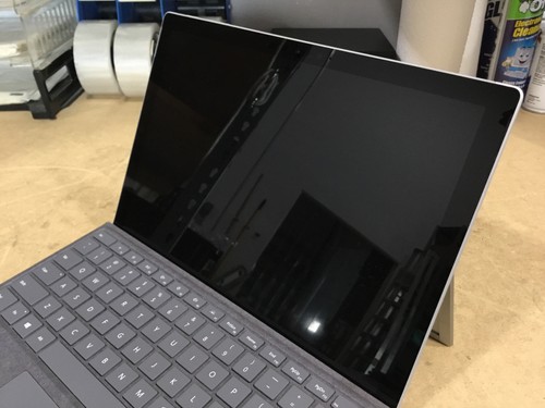 Microsoft Surface Pro 7 Plus | i5-1135G7 2,4 GHz | 8 GB | 256 GB | senza sistema operativo/AC grado C - Foto 2 di 3