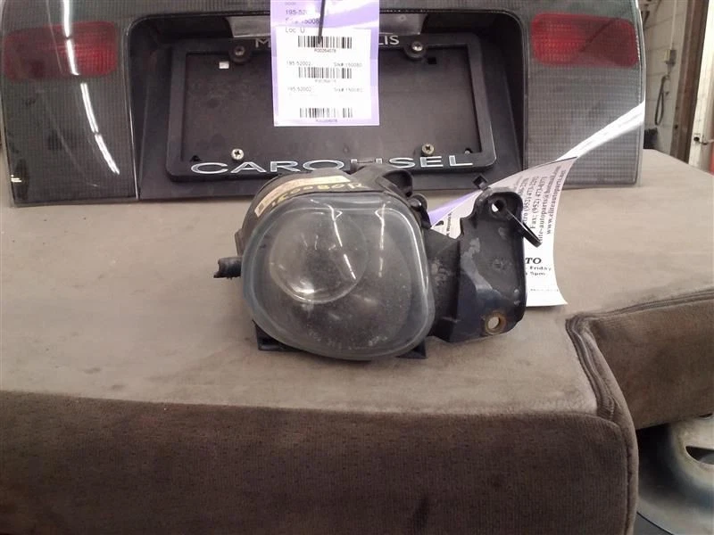 Passenger Corner/Park Light Fog-driving 8 Cylinder Fits 00-04 AUDI A6 264075 - Image 4 of 4