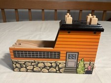 VTG. TOYS R US/ THOMAS/BRIO COMPATIBLE DESCENDING/ASCENDING TUNNEL WITH SOUNDS